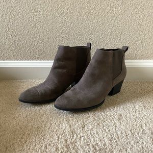 Women’s Size 6 Franco Sarto Ankle Boots
